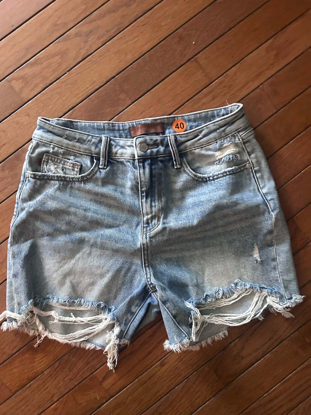 Judy Blue Los Angeles Distressed Light Wash Denim Shorts Size L